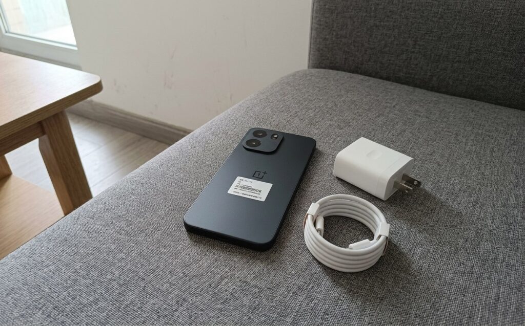 Smartphone with a Massive Battery. The OnePlus Turbo 6V will pleasantly surprise you with its battery life. Photo.