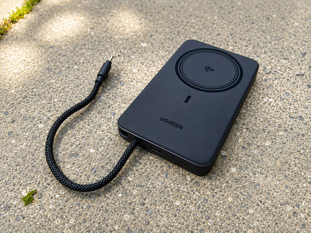 UGREEN MagFlow Air magnetic power bank after a vacation trip