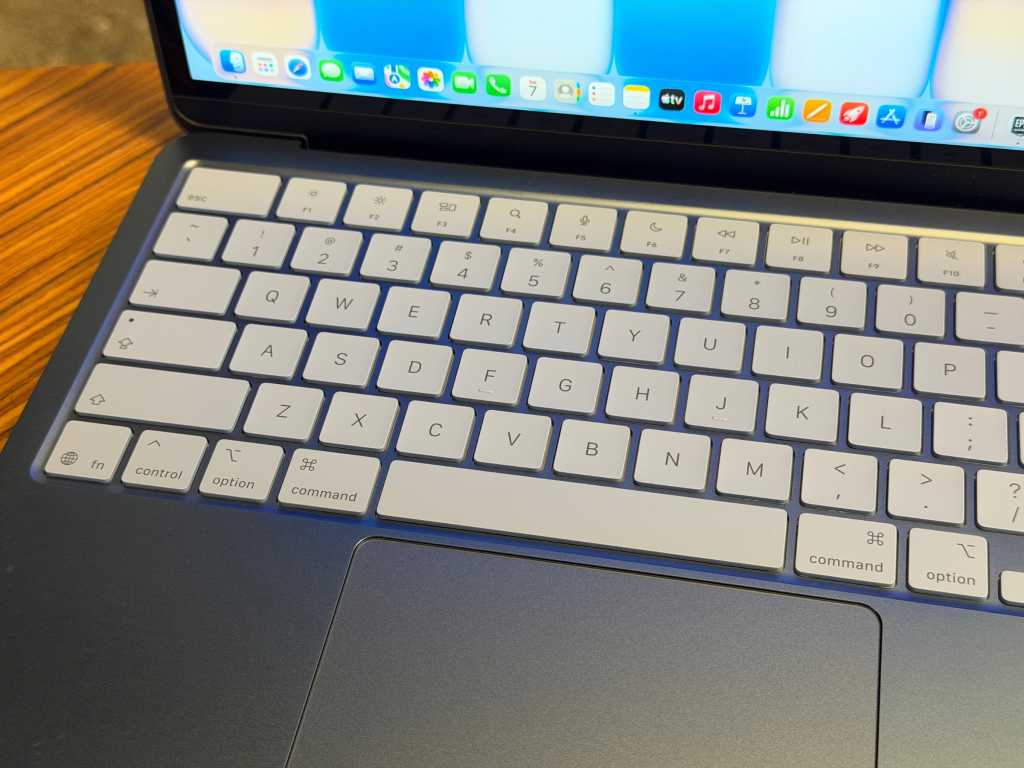 Check whether this setting helped eliminate the language-switching delay on your Mac.