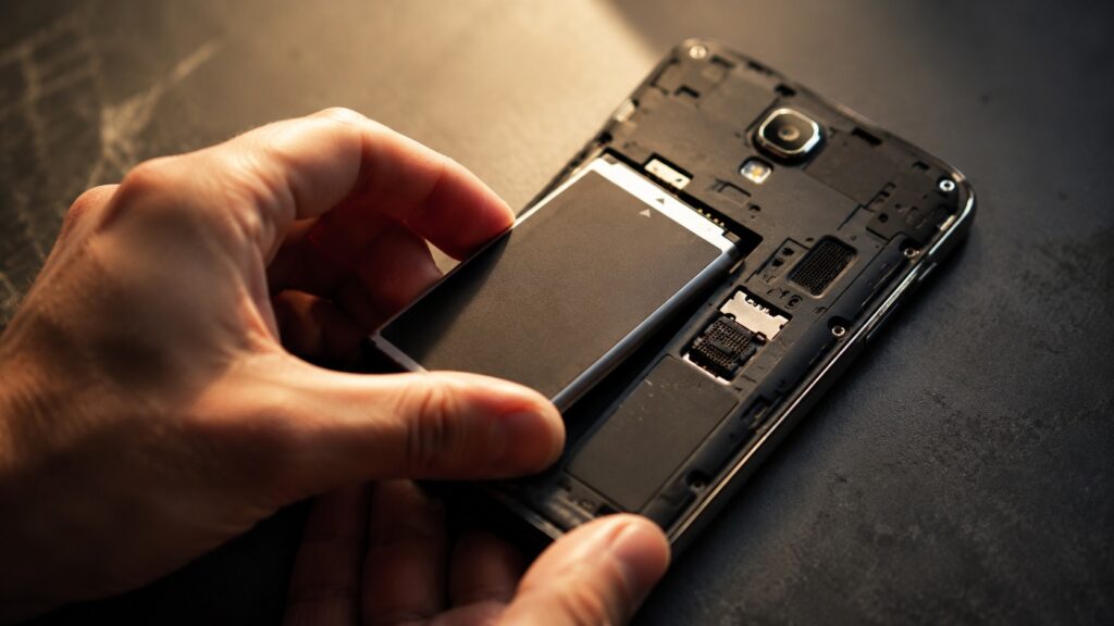 Even if smartphones with removable batteries appeared on the market, many consumers would not rush to buy them.