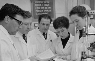 Russia Plans to Train AI on Billions of Soviet-Era Scientific Records