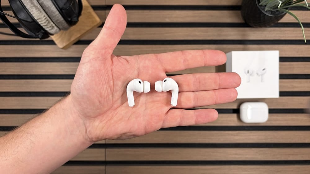 AirPods Pro 3 outside the case