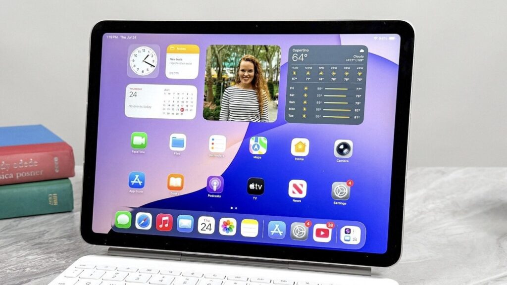 An iPad running iPadOS 26