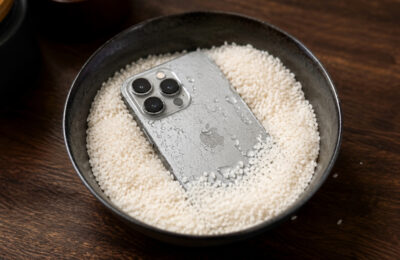 Don’t Put a Wet iPhone in Rice: What Actually Helps It Dry Safely