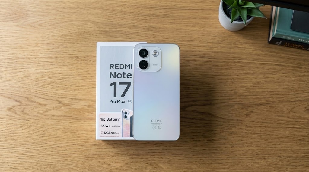 REDMI Note 17 Pro Max with its retail box