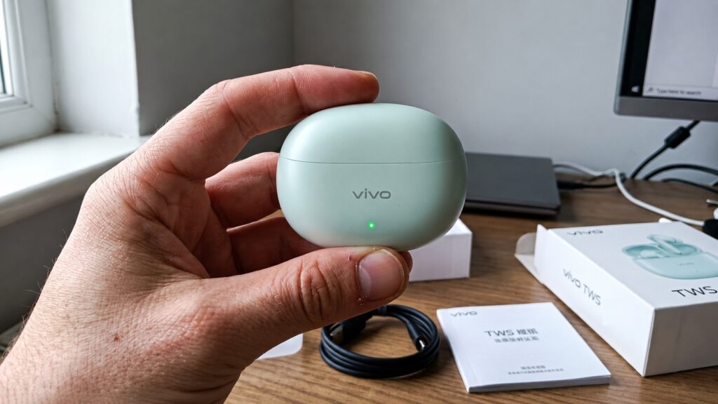 The charging case of the new vivo Buds