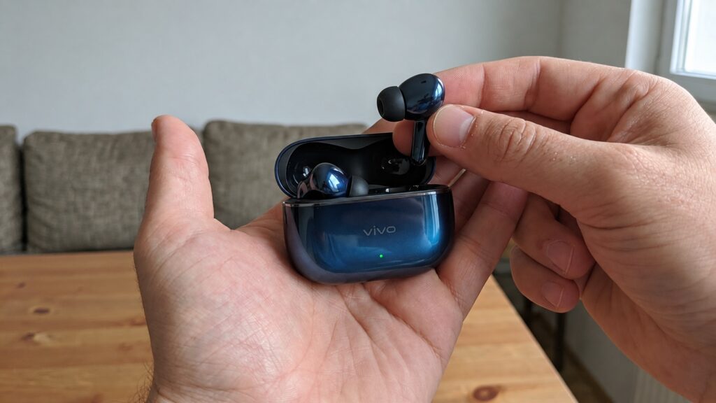 The feature-rich vivo TWS 5 Hi-Fi earbuds