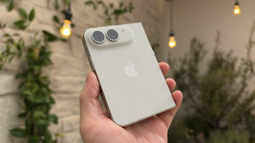 The iPhone Duo folded